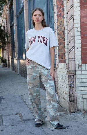 Light Gray Penelope New York Oversized T-Shirt image number 4
