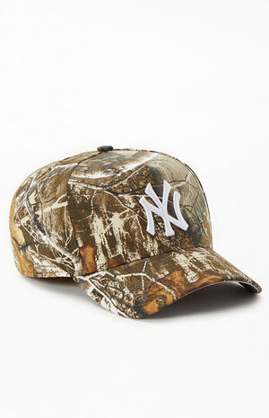 NY Yankees Realtree Snapback Hat image number 1