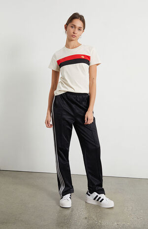 Ski Chic IP T-Shirt image number 4