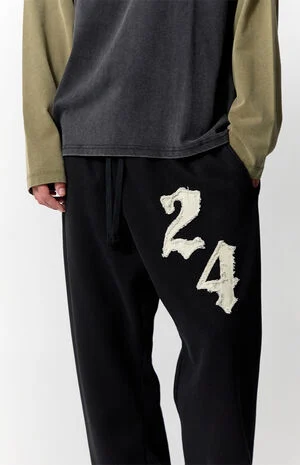 24 Applique Fleece Baggy Sweatpants image number 5