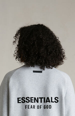 Women's Light Heather Grey Fleece Cropped Crew Neck Sweatshirt image number 3