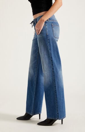 Zoe Low Rise Girlfriend Jeans Lace-Up Medium Blue image number 3