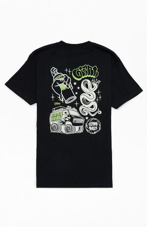 x Giant T-Shirt image number 1