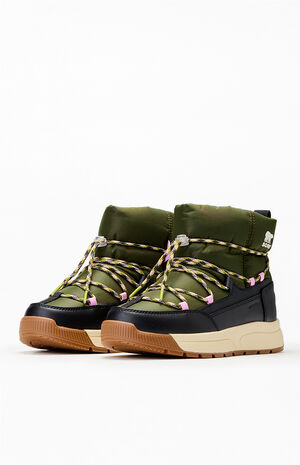 Women's WHITNEY III Slip-On Waterproof Boots image number 2