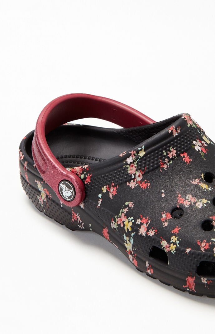 Crocs Ditsy Floral Classic Clogs | PacSun