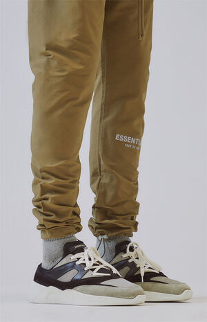 Backless Runner Shoes image number 4