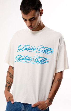 Desire Adore T-Shirt image number 2