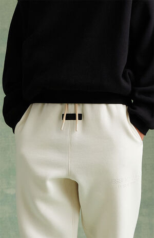 Essentials Cloud Dancer Sweatpants image number 4