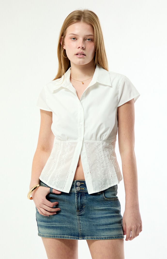 Beverly and Beck Sofia Eyelet Collar Button Up Top