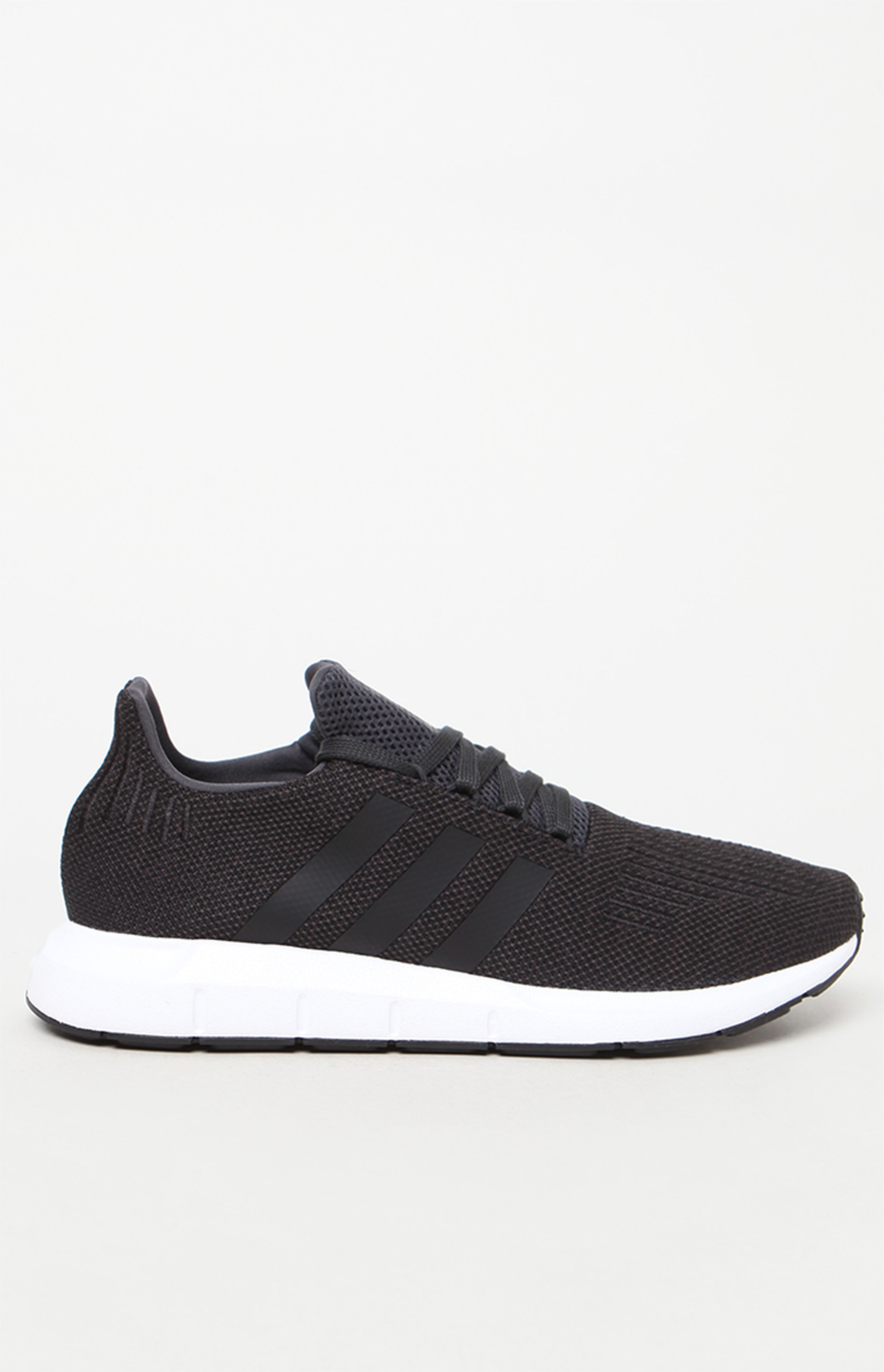 mens black swift run
