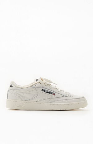 mentaal Bloeden mate Reebok White & Black Club C 85 Vintage Shoes | PacSun