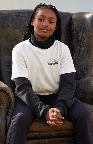 Pacific Sunwear Flower T-Shirt image number 1