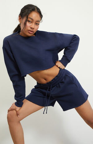Raw Hem Cropped Crew Neck Sweatshirt image number 4