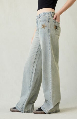 Casey Low Rise Baggy Jeans Camo Star Light Indigo image number 4