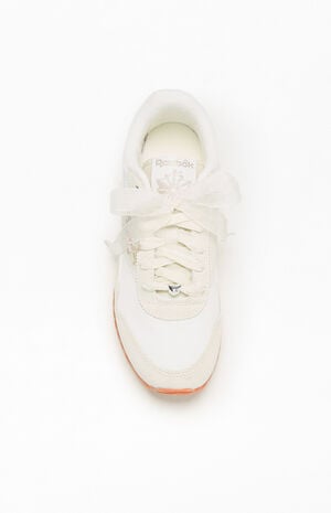 Women's Cream Classic AZ Sneakers image number 6