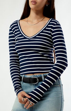 Kylie V-Neck Ribbed Long Sleeve Top image number 2
