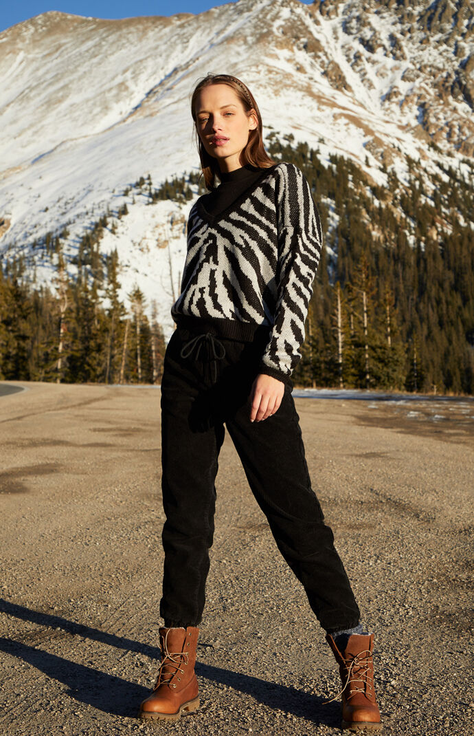 Long Sleeve Zebra Pullover Sweater
