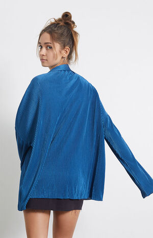 Pliss&eacute; Button Down Top image number 4