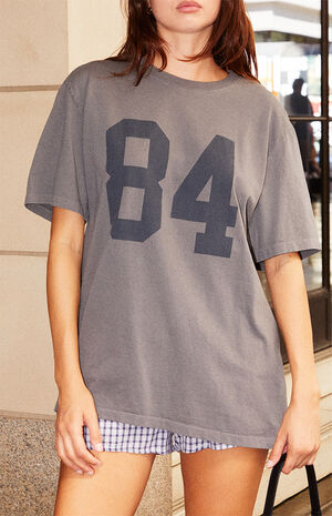 Penelope 84 Oversized T-Shirt image number 4