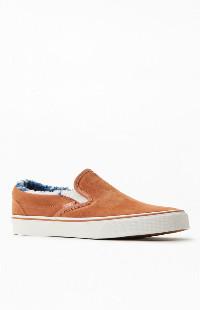 vans suede and sherpa slip on