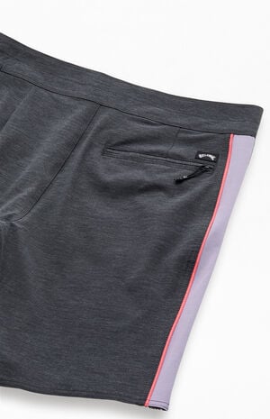 D Bah 2.0 Hi Pro Performance 9" Boardshorts image number 4