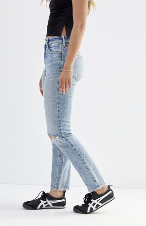 Light Indigo Ripped Mom Jeans image number 3