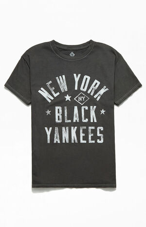 New York Black Yankees T-Shirt image number 1