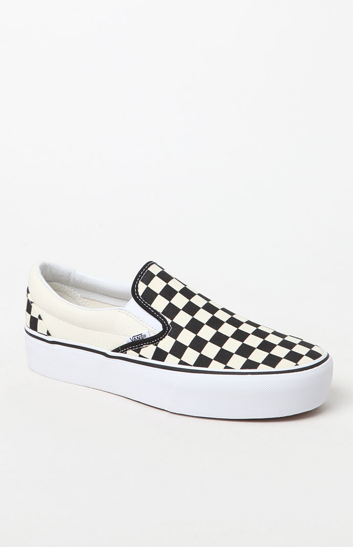 woman checkered vans