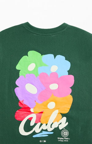 Cubs Gallery Flower T-Shirt image number 4