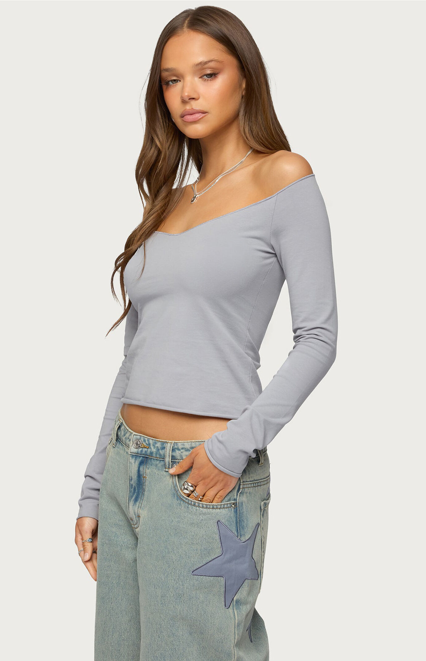 Edikted Nattie Off Shoulder V Neck Top