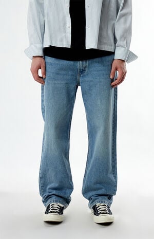 565 Loose Straight Jeans