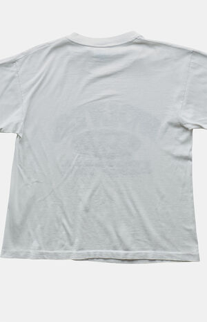 '90s Wolves Football Graphic T-Shirt image number 2