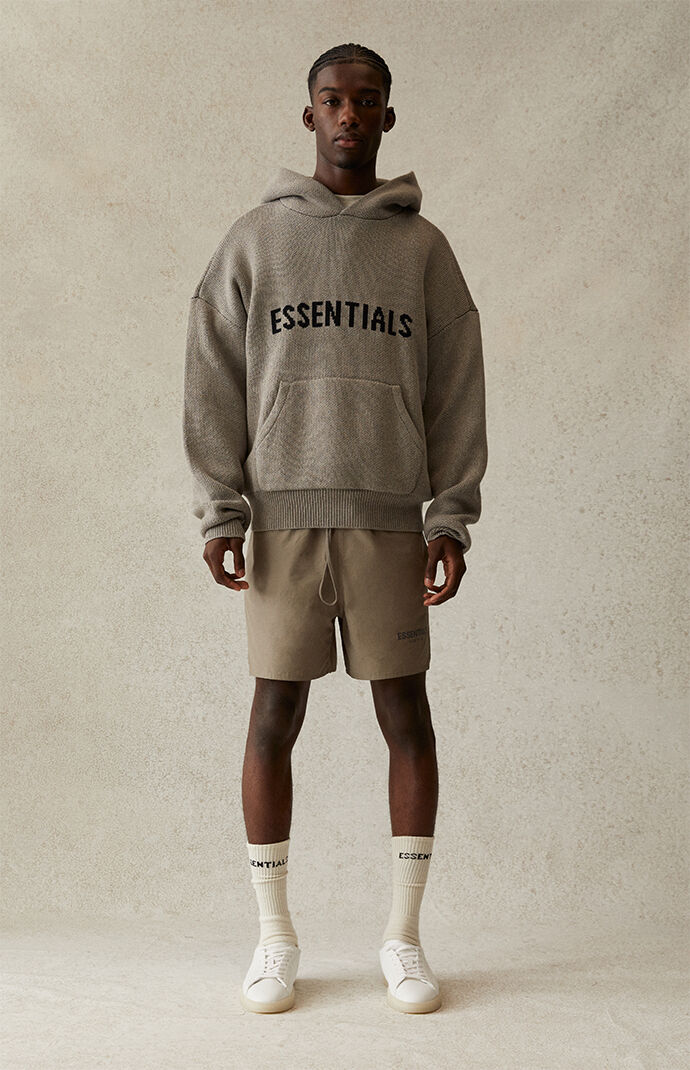 Essential sweater shop