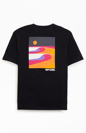 Surf Revival Line Up T-Shirt image number 1