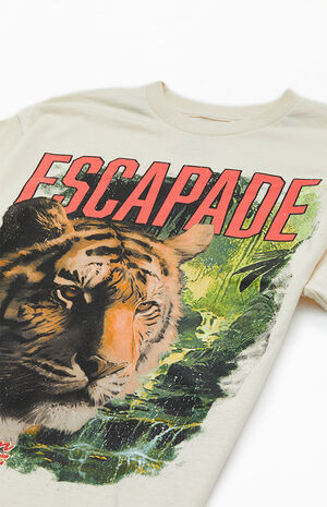 Escapade T-Shirt image number 2
