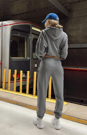 Renna Sweatpants image number 4