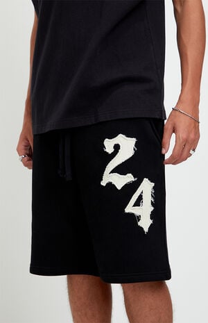 24 Applique Fleece Baggy Sweat Shorts image number 5