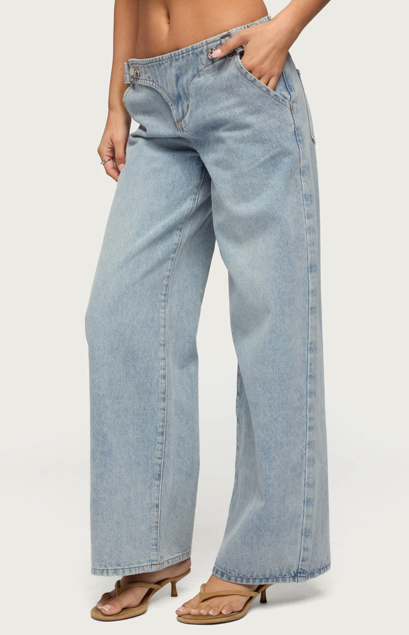 Edikted Buckled Low Rise Baggy Jeans