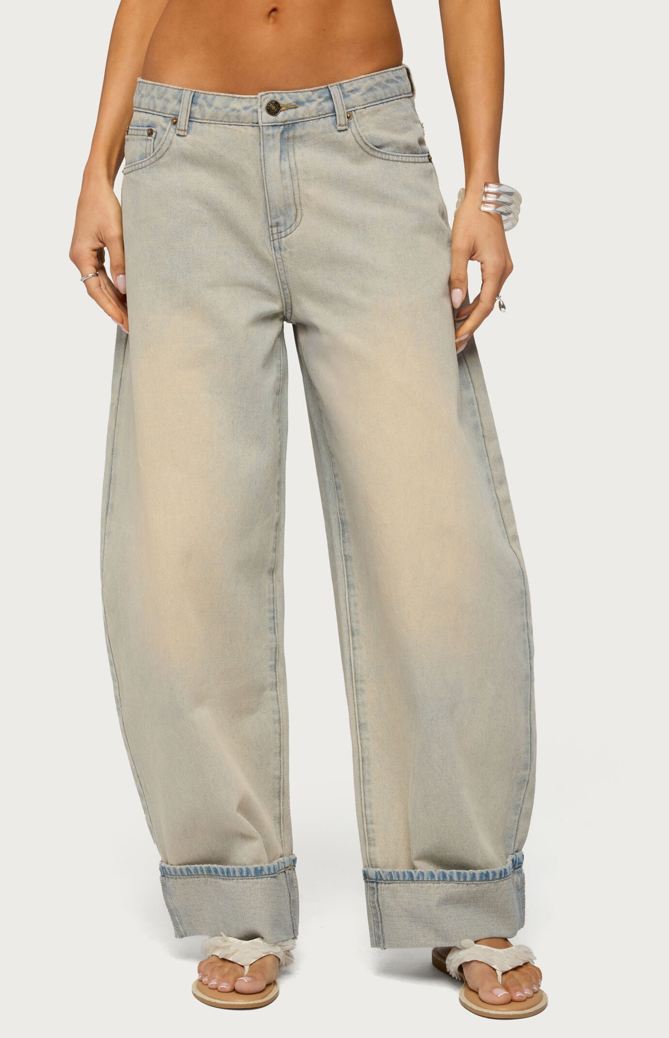 Edikted Kella Low Rise Baggy Jeans