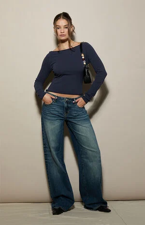 Mia Off-The-Shoulder Long Sleeve T-Shirt image number 4