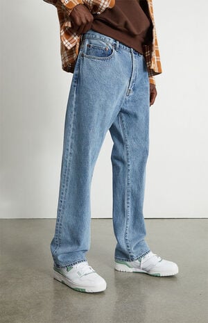 Medium Wash Straight Jeans image number 3