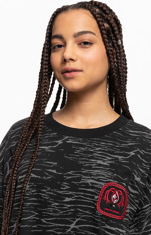 x Stranger Things Organic Lovers Lake T-Shirt image number 4