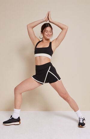 PAC WHISPER Active Black Contrast Split Mini Skort image number 4