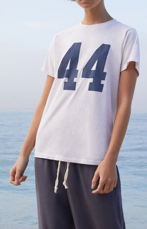 Chloe 44 T-Shirt image number 1