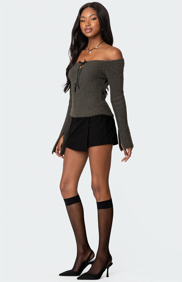 Edikted Keyhole Off Shoulder Ribbed Knit Top | PacSun