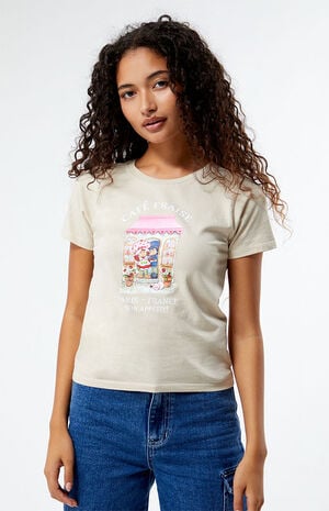 Cafe Fraise T-Shirt image number 3