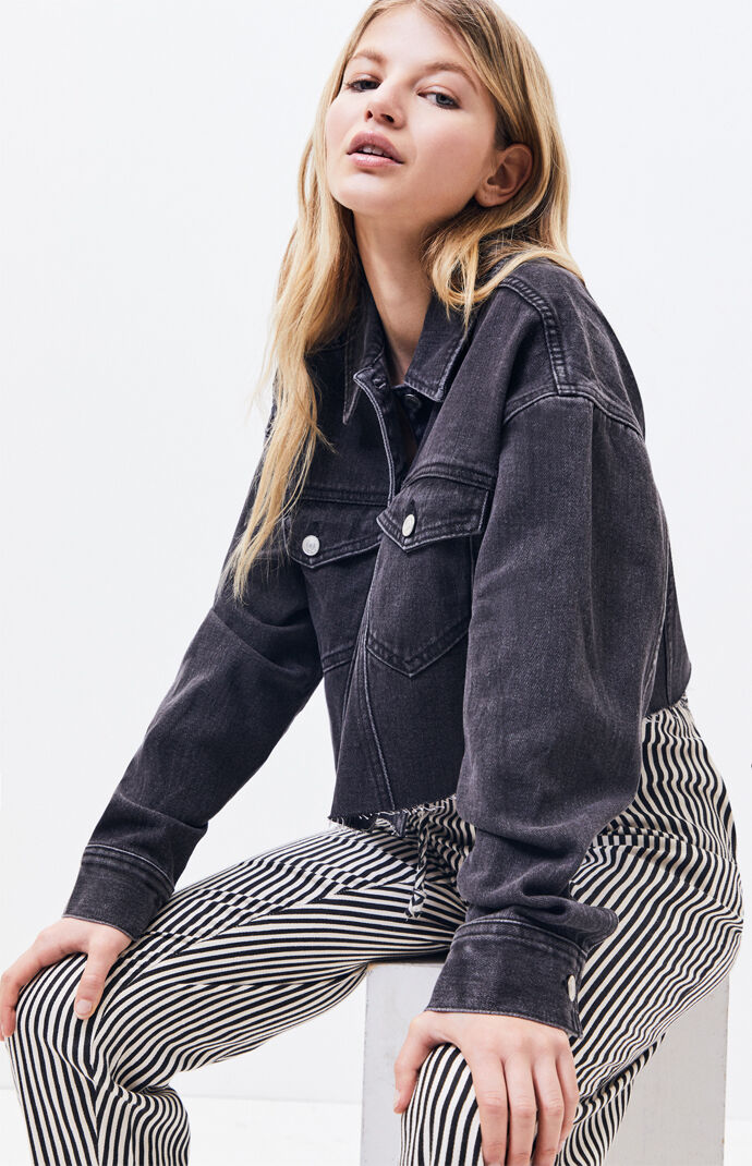 cropped raw hem denim jacket