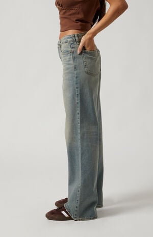 Casey Low Rise Baggy Jeans Whisker Light Indigo image number 3