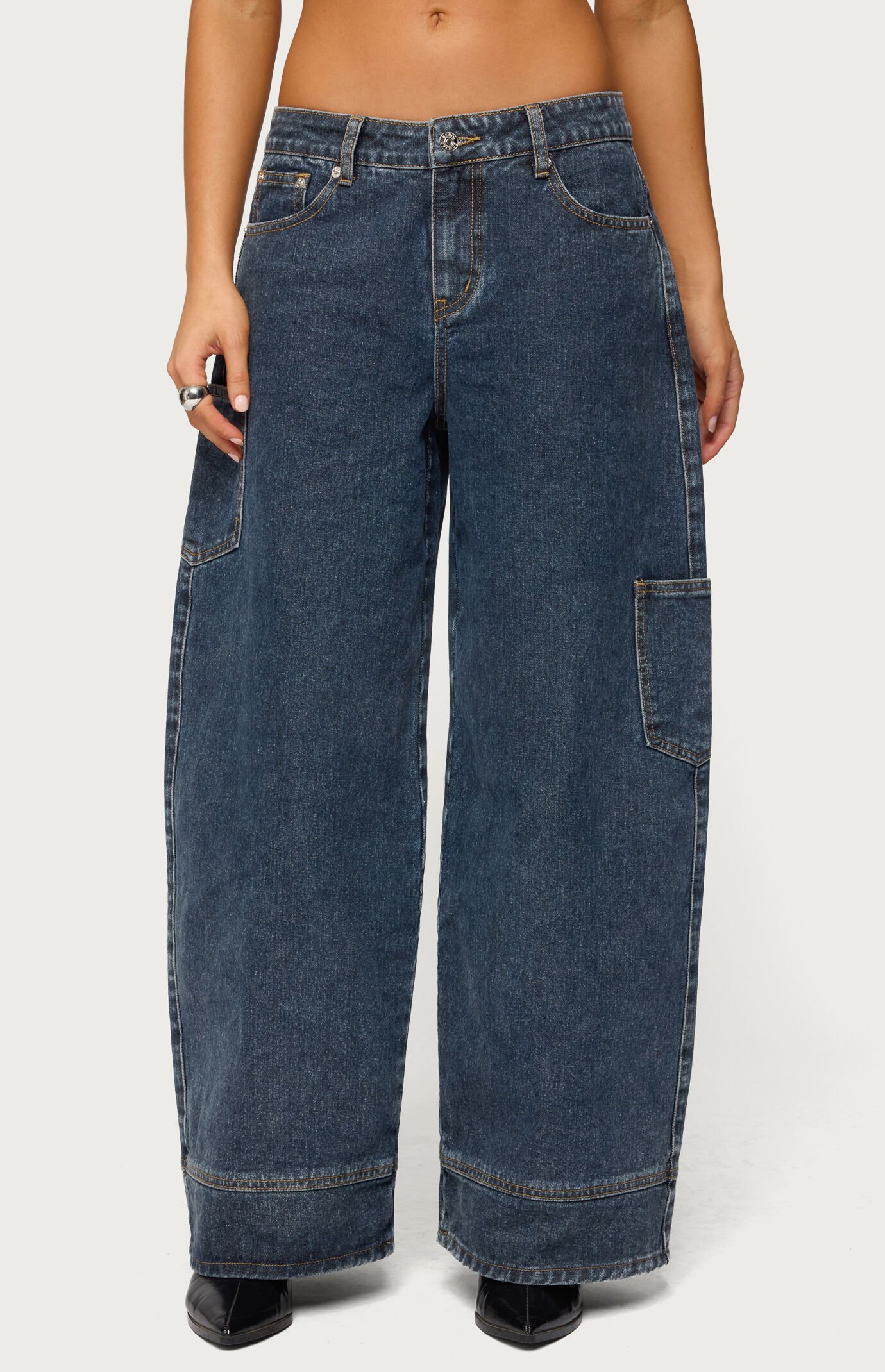 Edikted Nea Pocket Low Rise Baggy Jeans