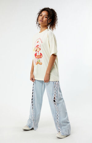 Cat Cake Butterfly Oversized T-Shirt image number 2